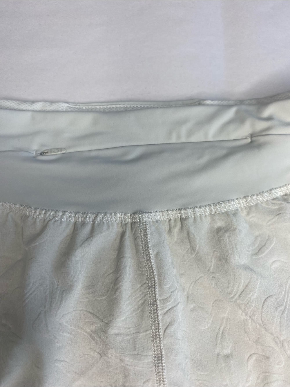 Lululemon Fast and Free High-Rise Short 2" Airflow Emboss Size 4 Running - Picture 6 of 8